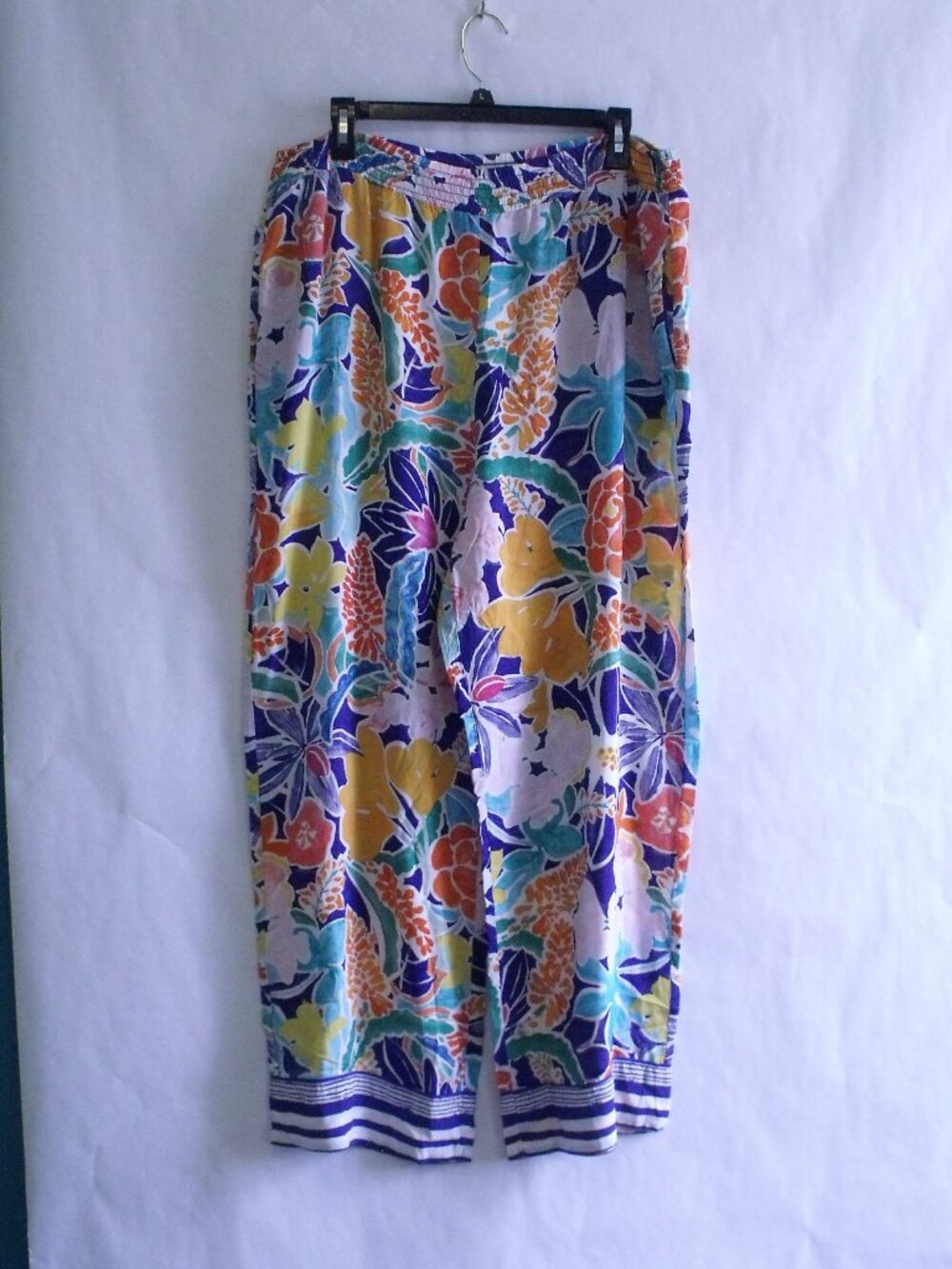 Anthropologie Sisters Gulassa floral pj pants